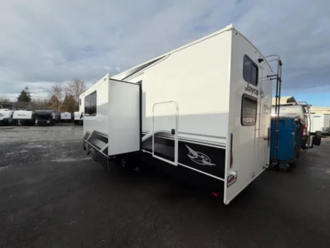 More photos of 2026 Jayco Eagle HT 31QCD at Valley RV Supercenter, WA