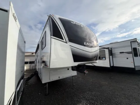 Another view of 2026 Jayco Eagle HT 31QCD for sale in Kent, WA at Valley RV Supercenter