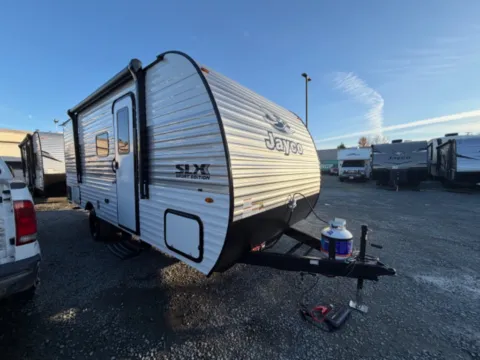 Another view of 2026 Jayco Jay-Fligh SLX Sport 178DBSW for sale in Kent, WA at Valley RV Supercenter