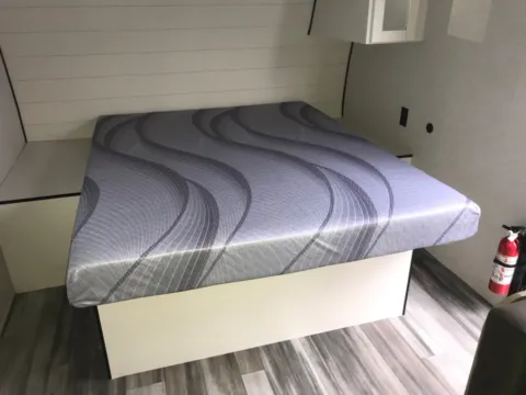 More photos of 2026 Jayco Jay-Flight SLX Sport 170FQW at Valley RV Supercenter, WA