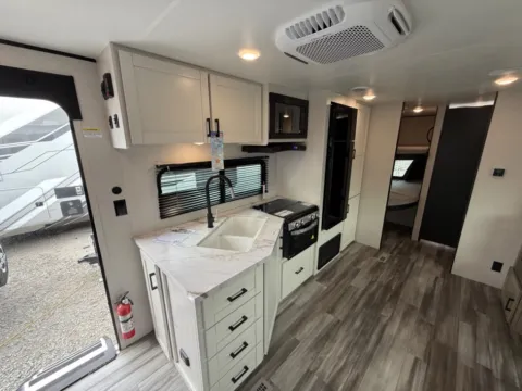 More photos of 2026 Jayco Jay-Flight SLX 261BHSW at Valley RV Supercenter, WA