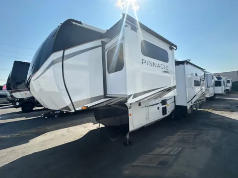 Another view of 2026 Jayco Pinnacle 32RLTS for sale in Kent, WA at Valley RV Supercenter