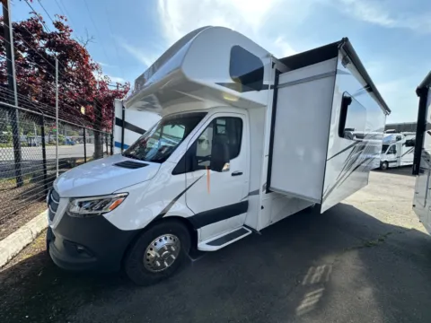 More photos of 2025 Jayco Melbourne 24L at Valley RV Supercenter, WA