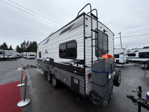 More photos of 2022 Jayco Jay-Flight 212QBW at Valley RV Supercenter, WA