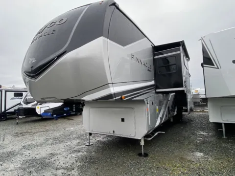 Another view of 2026 Jayco PINNACLE 38FBRK for sale in Kent, WA at Valley RV Supercenter