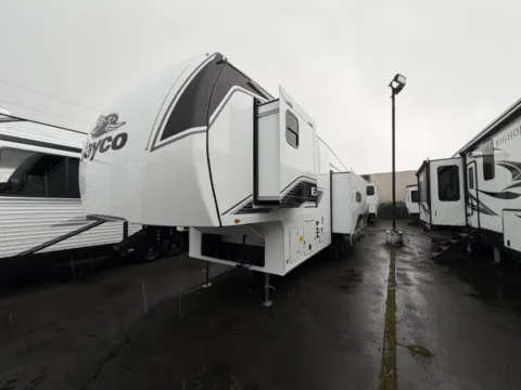 Another view of 2026 Jayco EAGLE SLE 30RLT for sale in Kent, WA at Valley RV Supercenter