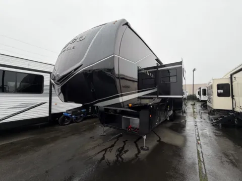 Another view of 2026 Jayco PINNACLE 36FBTS for sale in Kent, WA at Valley RV Supercenter