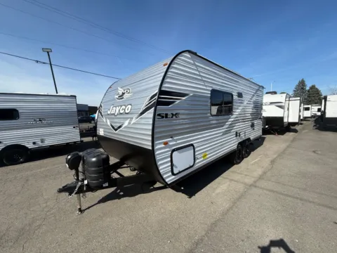 Another view of 2026 Jayco Jay-Flight SLX 211MBW for sale in Kent, WA at Valley RV Supercenter
