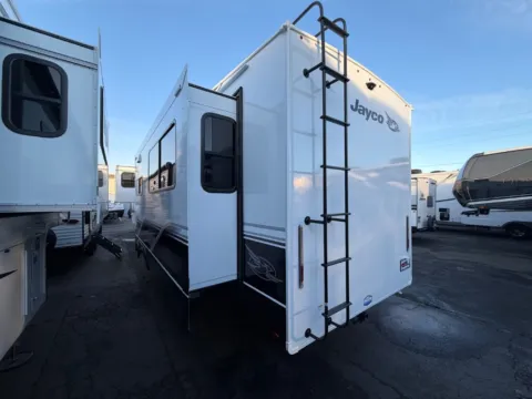 More photos of 2026 Jayco EAGLE 335LSTS at Valley RV Supercenter, WA