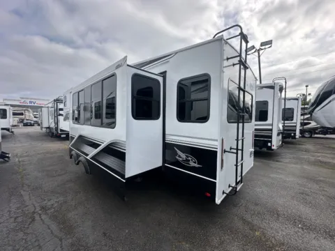 More photos of 2026 Jayco EAGLE HT 28CRT at Valley RV Supercenter, WA