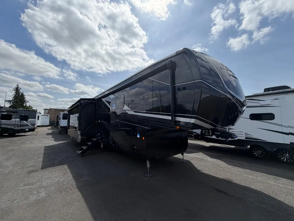 Unknown 2026 Jayco PINNACLE 38FBRK for sale in Kent, WA