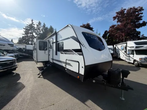 Unknown 2021 Dutchmen Kodiak 3321BHSL for sale in Kent, WA