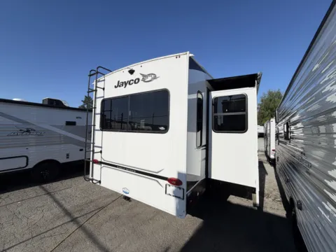 More photos of 2023 Jayco Eagle HT 27RL at Valley RV Supercenter, WA