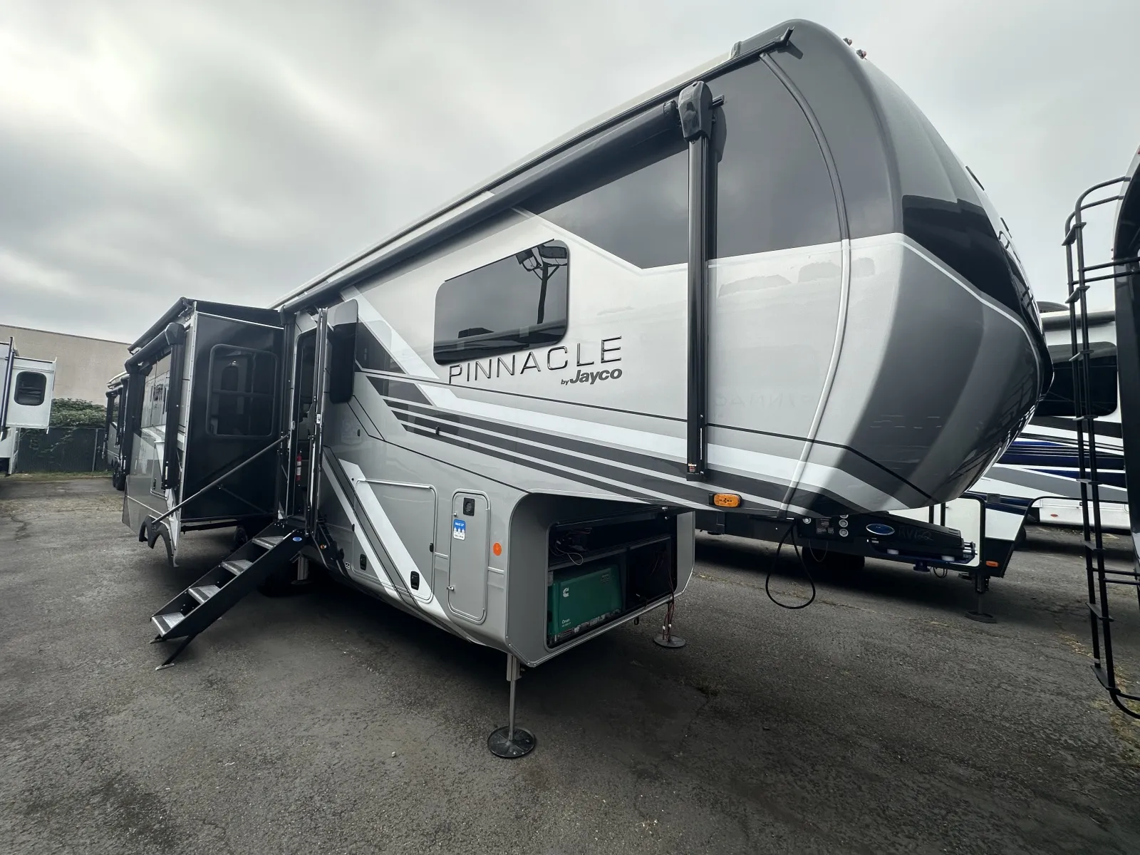 2026 Jayco Pinnacle 32RLTS