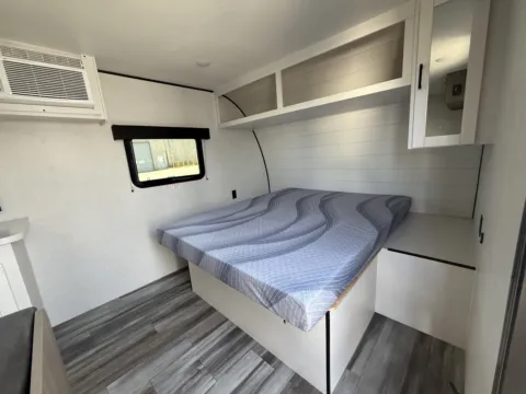 More photos of 2026 Jayco Jay-Flight SLX Sport 170FQW at Valley RV Supercenter, WA