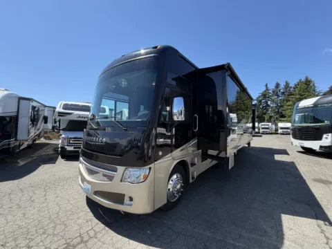 Photos of 2014 Winnebago Adventurer 38Q for sale in Kent, WA at Valley RV Supercenter
