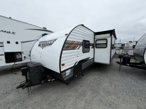 Photos of 2020 Forest River WILDWOOD 263BHXL for sale in Kent, WA at Valley RV Supercenter