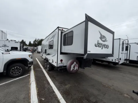 Another view of 2017 Jayco Jay-Feather X213 for sale in Kent, WA at Valley RV Supercenter