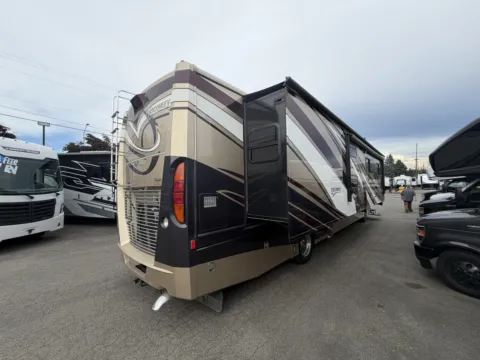 More photos of 2012 Fleetwood RV Discovery 40G at Valley RV Supercenter, WA