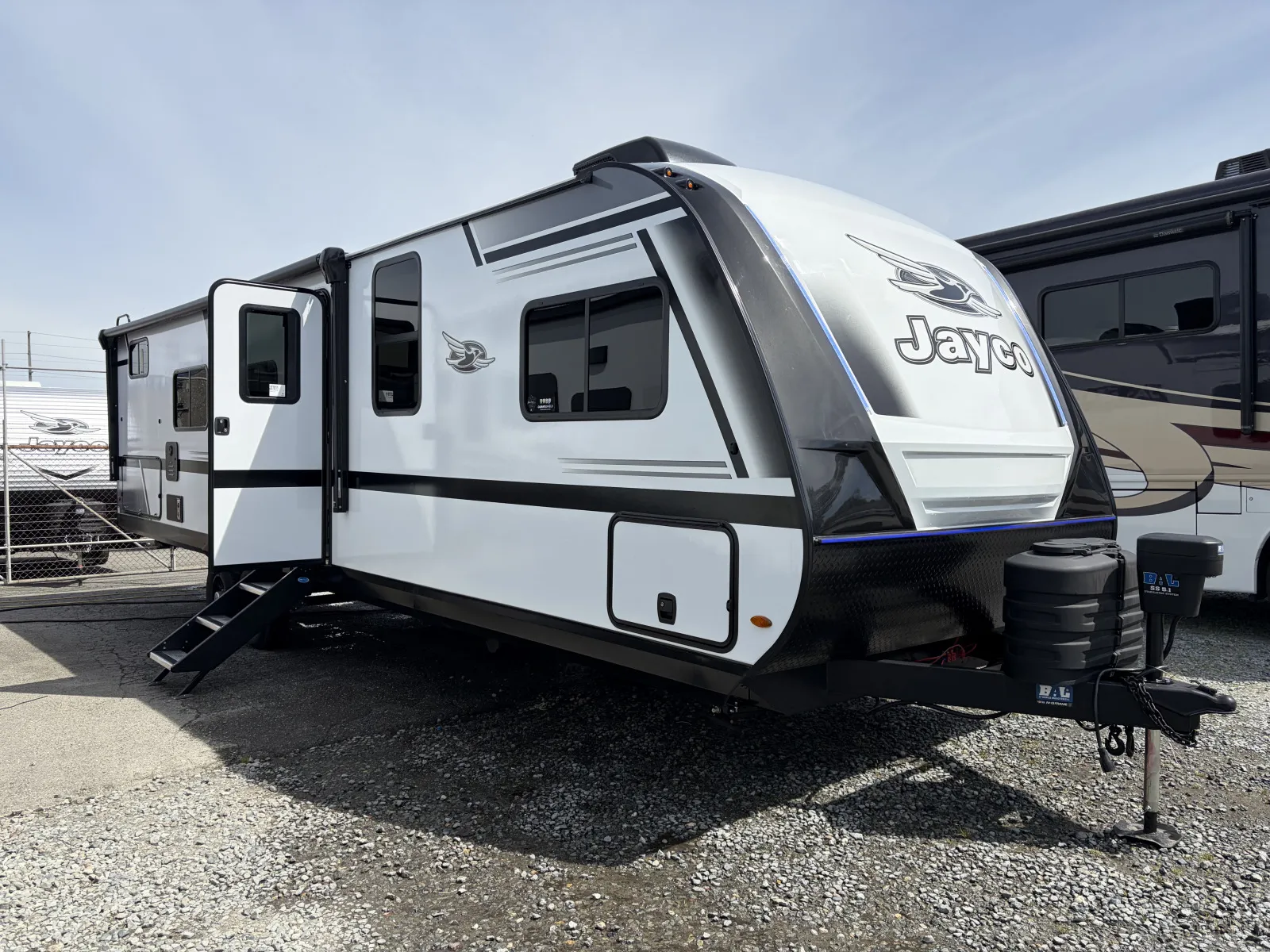 Gray 2027 Jayco Jay-Feather 29QBH for sale in Kent, WA