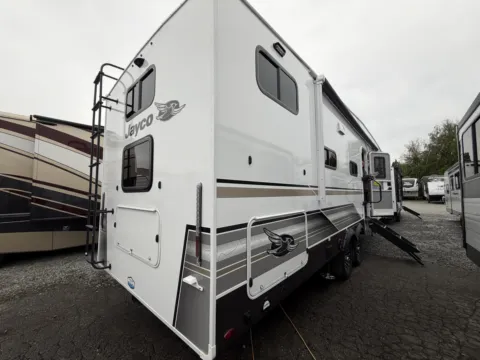 More photos of 2027 Jayco Eagle 29DDB at Valley RV Supercenter, WA