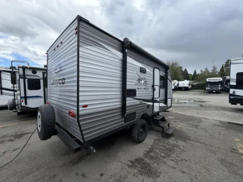 More photos of 2021 Jayco Jay-Flight SLX 183RB at Valley RV Supercenter, WA