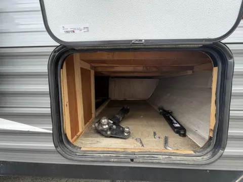 More photos of 2021 Jayco Jay-Flight SLX 183RB at Valley RV Supercenter, WA