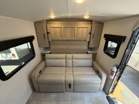 More photos of 2025 Rockwood Geo Pro 19FD at Valley RV Supercenter, WA