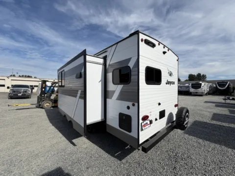 Another view of 2027 Jayco Jay-Flight 225MLSW for sale in Kent, WA at Valley RV Supercenter