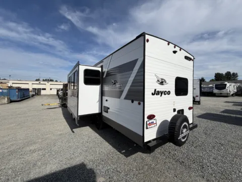 Another view of 2027 Jayco Jay-Flight 261BHSW for sale in Kent, WA at Valley RV Supercenter