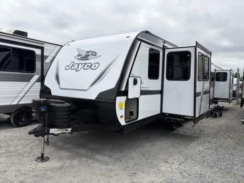 Photos of 2027 Jayco Jay-Feather 19MRK for sale in Kent, WA at Valley RV Supercenter