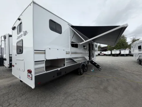 More photos of 2027 Jayco Eagle SLE 28BHU at Valley RV Supercenter, WA