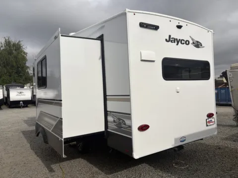 More photos of 2027 Jayco Eagle SLE 24MLE at Valley RV Supercenter, WA