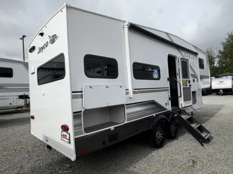 More photos of 2027 Jayco Eagle SLE 24MLE at Valley RV Supercenter, WA