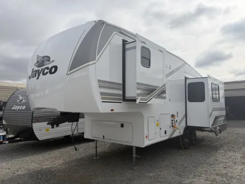 Photos of 2027 Jayco Eagle SLE 24MLE for sale in Kent, WA at Valley RV Supercenter