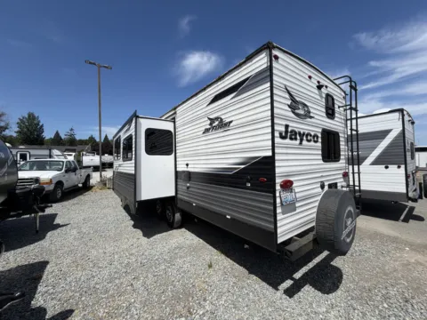 Another view of 2022 Jayco JAYFLIGHT 28BHS for sale in Kent, WA at Valley RV Supercenter