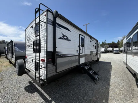 More photos of 2022 Jayco JAYFLIGHT 28BHS at Valley RV Supercenter, WA
