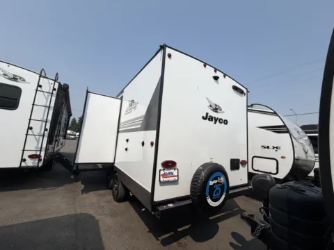 Another view of 2027 Jayco Jay-Flight SLX 200MKSW for sale in Kent, WA at Valley RV Supercenter