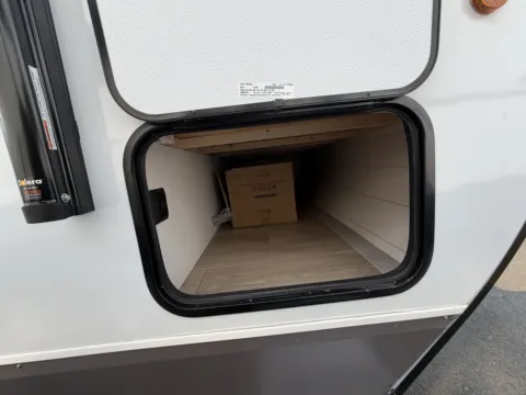 More photos of 2027 Jayco Jay-Flight SLX 200MKSW at Valley RV Supercenter, WA