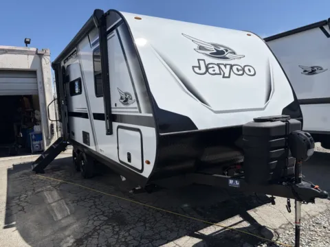 Gray 2027 Jayco Jay-Feather 18RBF for sale in Kent, WA