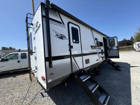 More photos of 2027 Jayco Jay-Feather 23MBD at Valley RV Supercenter, WA