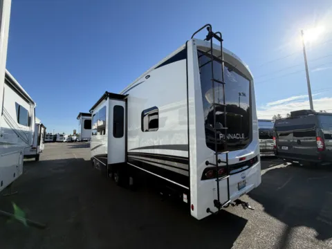 Another view of 2025 Jayco Pinnacle 38FBRK for sale in Kent, WA at Valley RV Supercenter