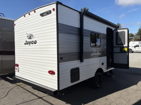 More photos of 2027 Jayco Jay-Flight Sport 170FQW at Valley RV Supercenter, WA