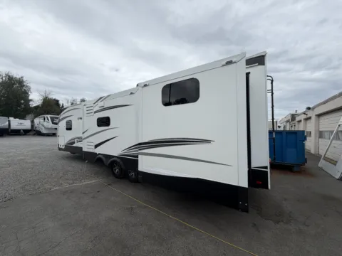 Another view of 2022 Jayco Eagle 312BHOK for sale in Kent, WA at Valley RV Supercenter