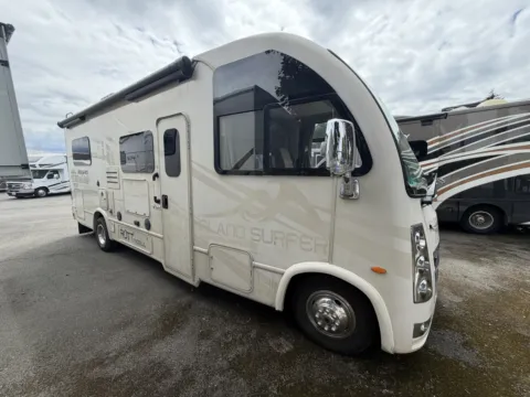 Unknown 2018 Thor Motor Coach VEGAS 24.1 E-450 158" WB for sale in Kent, WA
