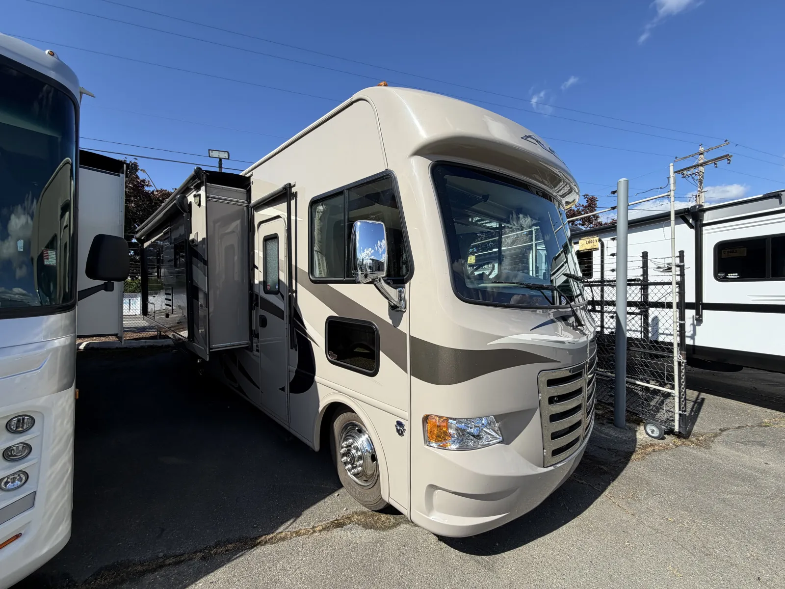 Unknown 2013 Thor Motor Coach ACE 27.1 Stripped Chassis 158" DRW for sale in Kent, WA