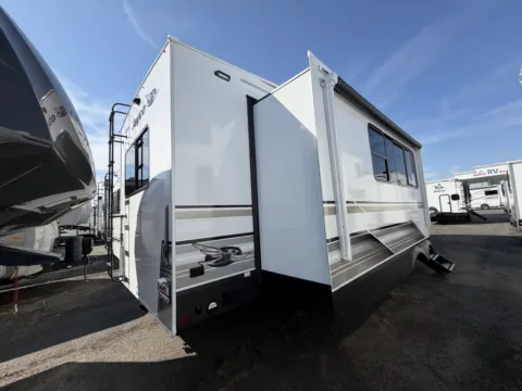 More photos of 2027 Jayco Eagle 365UKTS at Valley RV Supercenter, WA