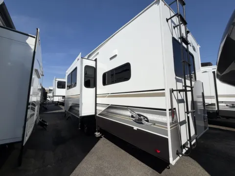 More photos of 2027 Jayco Eagle 365UKTS at Valley RV Supercenter, WA
