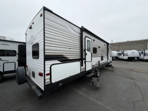 More photos of 2020 Dutchmen Aspen Trail 2850BHS at Valley RV Supercenter, WA