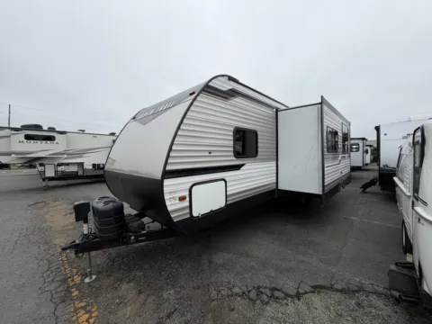 Photos of 2020 Dutchmen Aspen Trail 2850BHS for sale in Kent, WA at Valley RV Supercenter